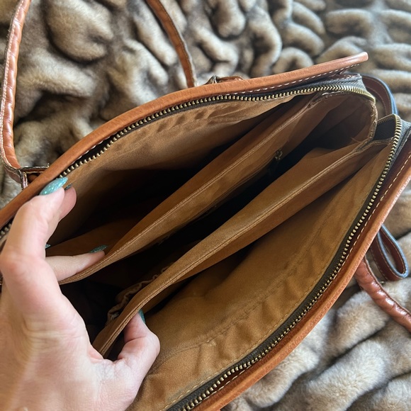 Patricia Nash - Picture 6 of 8